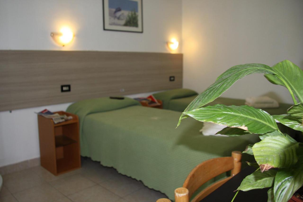 Hotel Adelchi Milan Exterior photo